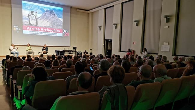 varese archeofilm trionfa banksy 04