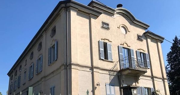 oggiona villa colombo vendita