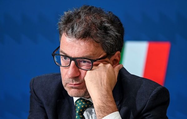 giorgetti governo tasse lago