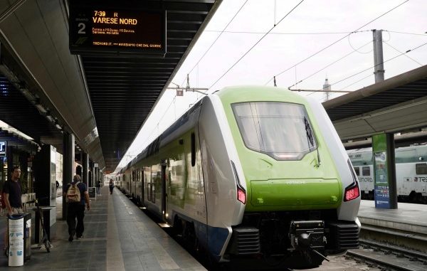 guasto milano ritardo treni varese