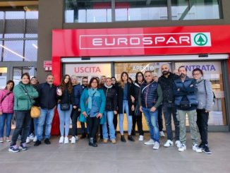 varese supermercati eurospar protesta