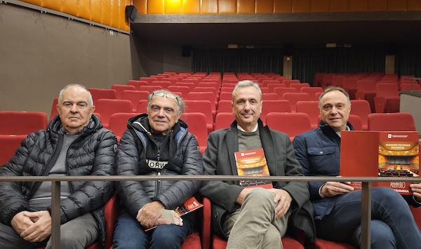 cassano magnago teatro stagione