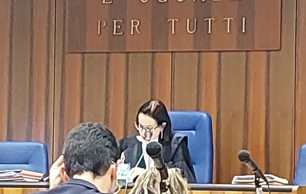 busto agente polizia locale