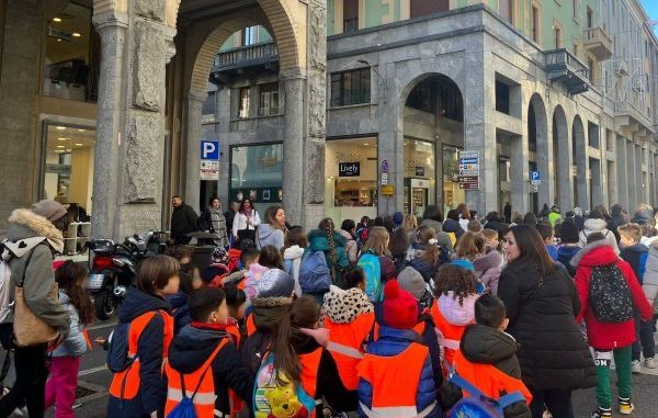 marcia diritti bambini varese