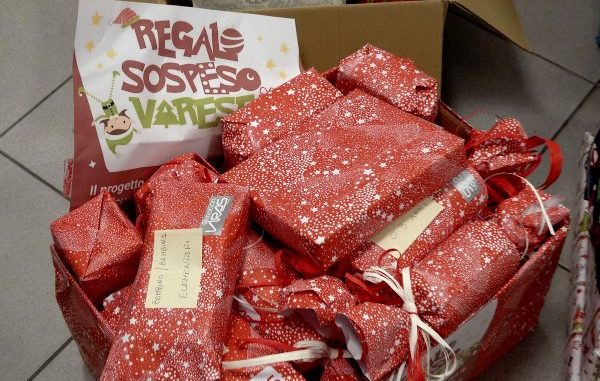 natale varese regalo sospeso