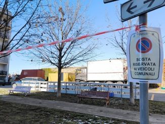 somma parcheggio pista ghiaccio