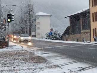 prima neve inverno montagna
