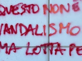 bottini fasciste comunisti scritte