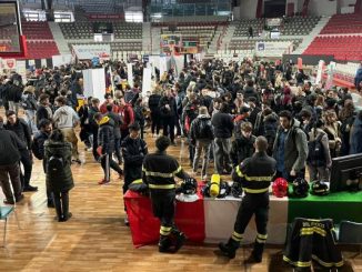 studenti salone orientamento varese