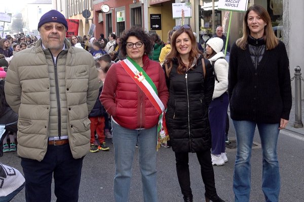 varese bambini marcia diritti