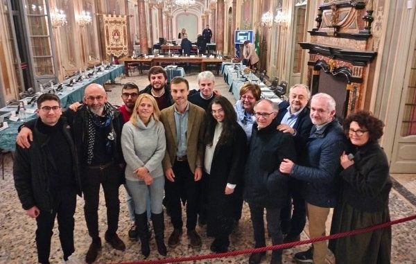varese civati censura angei