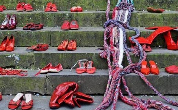 violenza donne di pilla