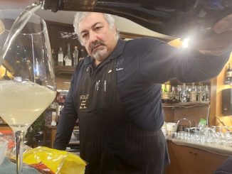 Sesto calende holly drink