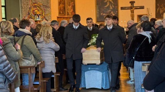 varese funerali carlo lucchina