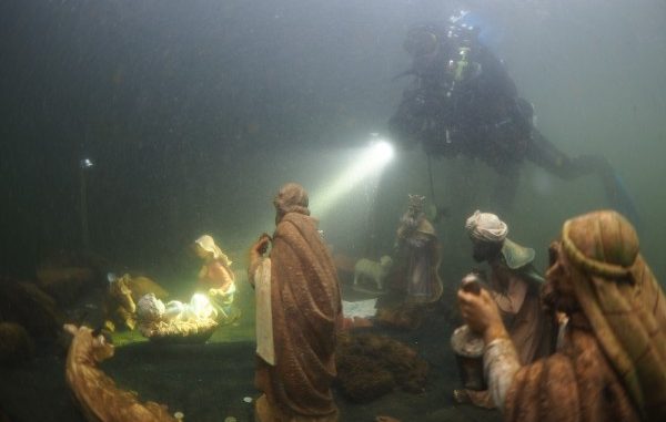 porto ceresio presepe sommerso