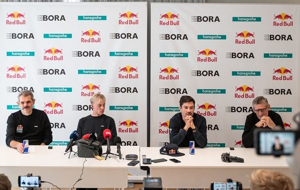ciclismo roglic red bull