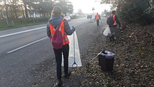 pulizia strade volontari