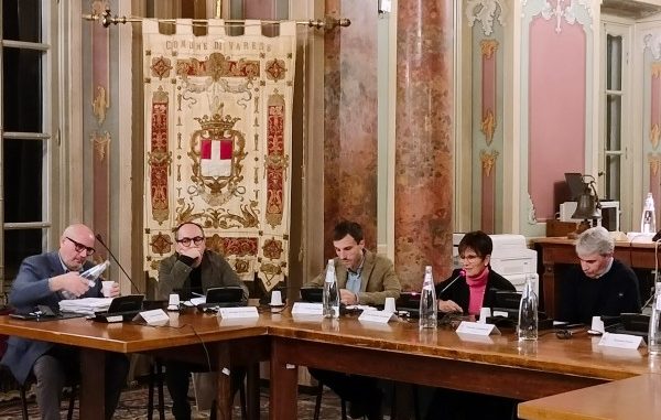 varese approva bilancio tagli