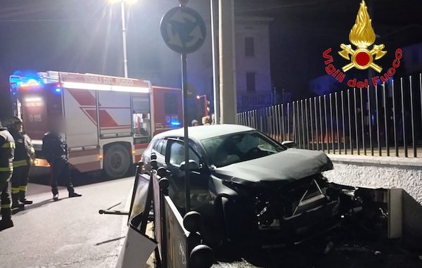 Albizzate incidente cassetta enel