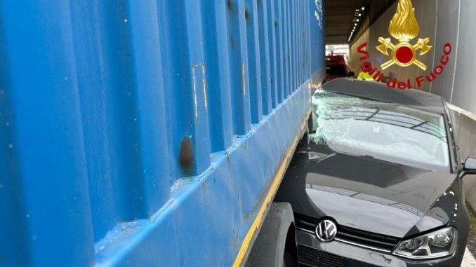 Malpensa incidente camion 336