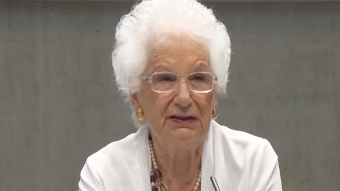 segre memoria insulti