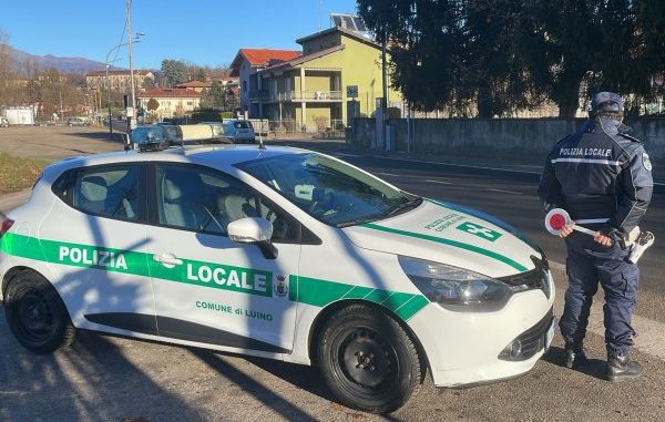 al volante ubriaca luino