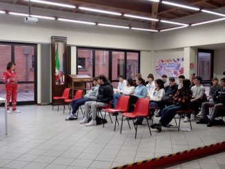croce rossa studenti defibrillatore