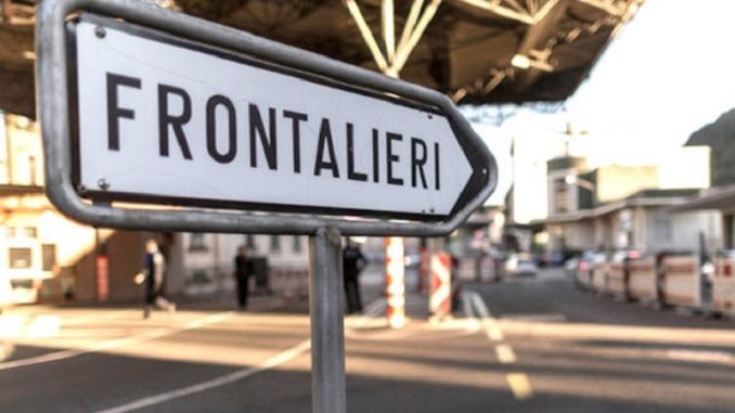 varese tassa sanità frontalieri protesta