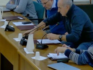 laveno respinta sfiducia sindaco