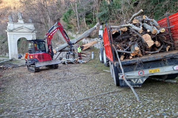 riaperto viale sacro monte