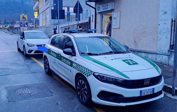 senza patente ubriaco lavena
