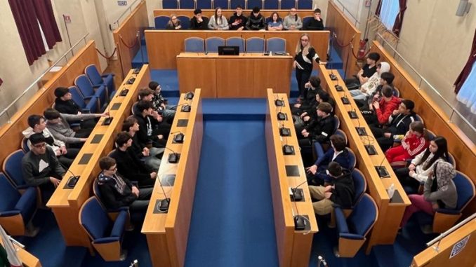 legnano studenti isisbernocchi consigliocomunale