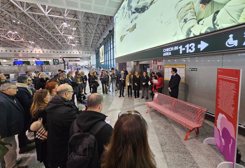 Malpensa panchine rosse femminicidio