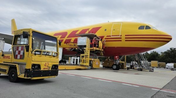 Dhl aeroporto