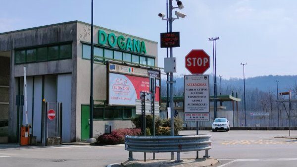 frontalieri tavolo tassa sanità