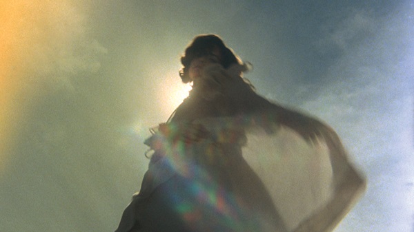 varese film hanging rock 01