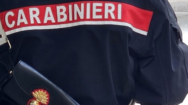 ternate arrestato carabinieri maltrattamenti