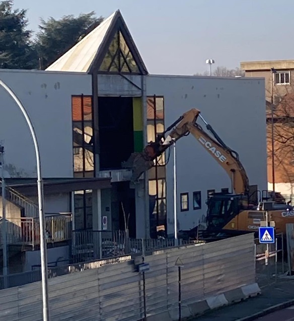 legnano lavori piscina