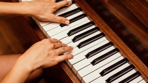Gazzada concerto mostra donne