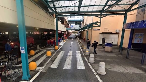 gallarate furto parcheggio carrefour