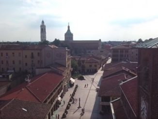 magenta panorama