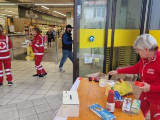 raccolta alimentare croce rossa varese