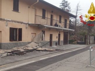 somma lombardo crollo balcone