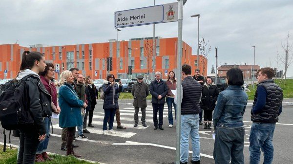 via alda merini varese