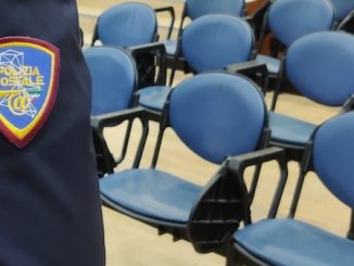 Gallarate incontro polizia postale