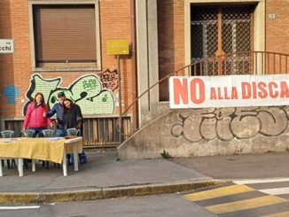 banchetto firme comitato discarica cerromaggiore