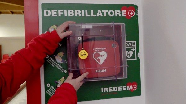 luino corsi gratuiti defibrillatore