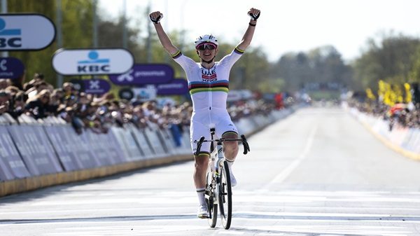 ciclismo pogacar fiandre