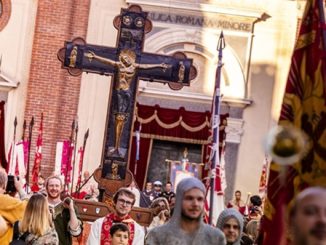 traslazione croce palio legnano 2024