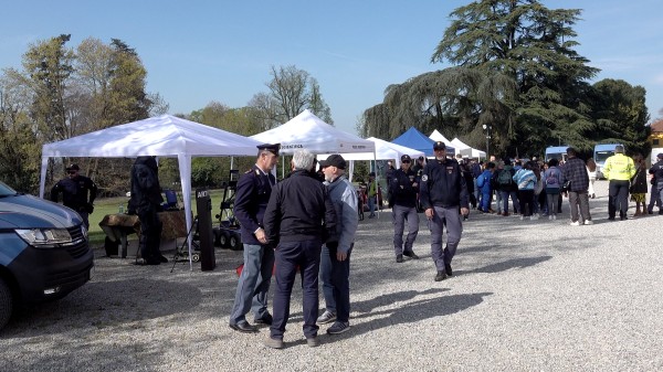 varese festa polizia